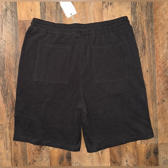 NWT Barefoot Dreams Malibu Collection in Carbon Grey Men’s Jersey Short - Size L - Picture 6 of 8